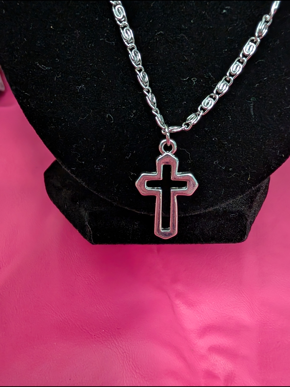 Acer Silver Cross Pendant Necklace - Picture 2 of 3